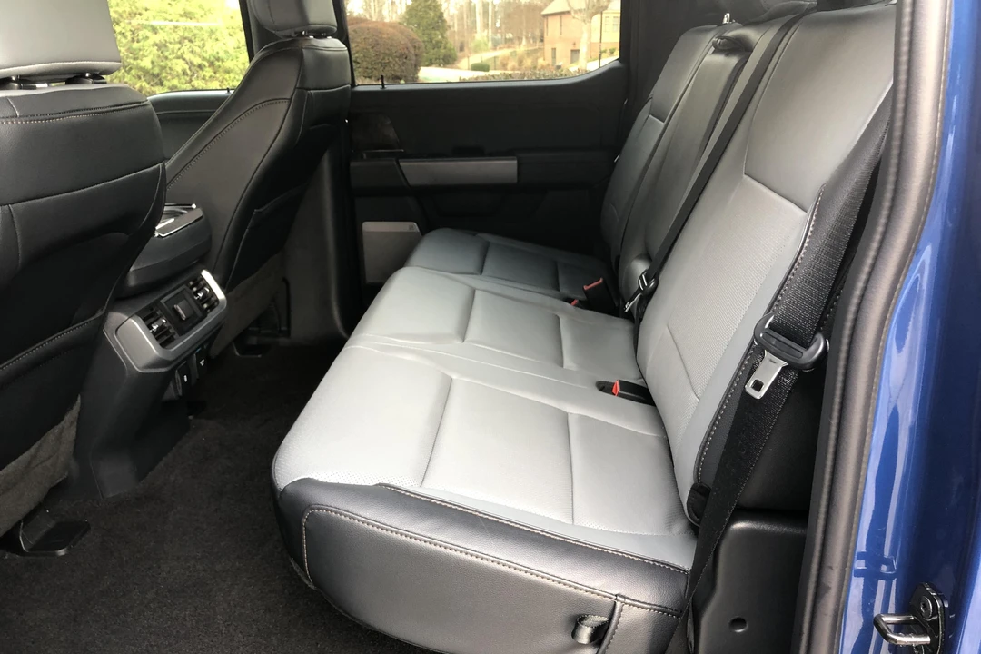 2022 Ford F-150 Lightning 14th Gen - Image 23 of 31