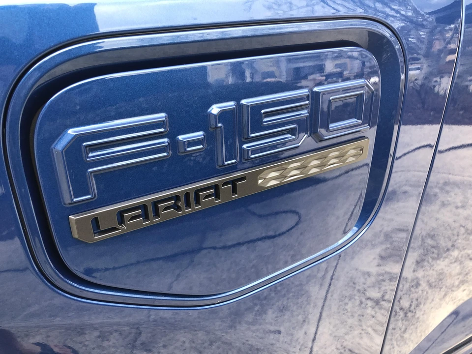 2022 Ford F-150 Lightning 14th Gen - Image 9 of 31