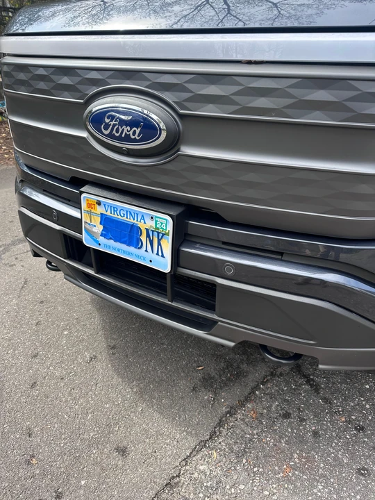 2022 Ford F-150 Lightning 14th Gen - Image 18 of 31
