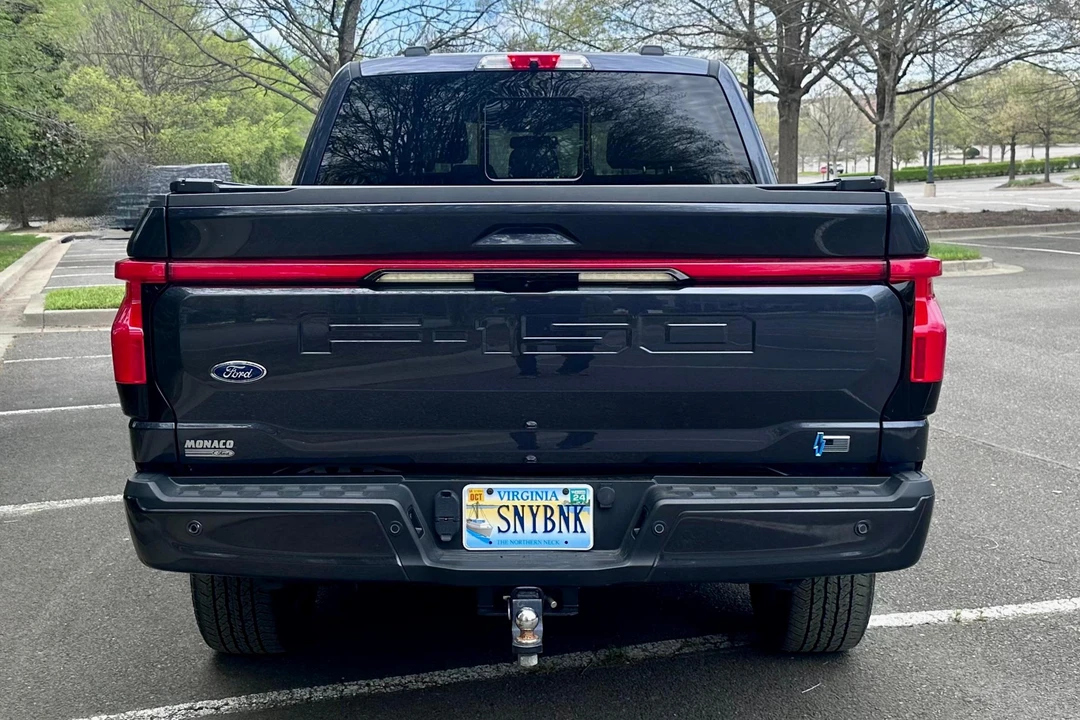 2022 Ford F-150 Lightning 14th Gen - Image 5 of 31