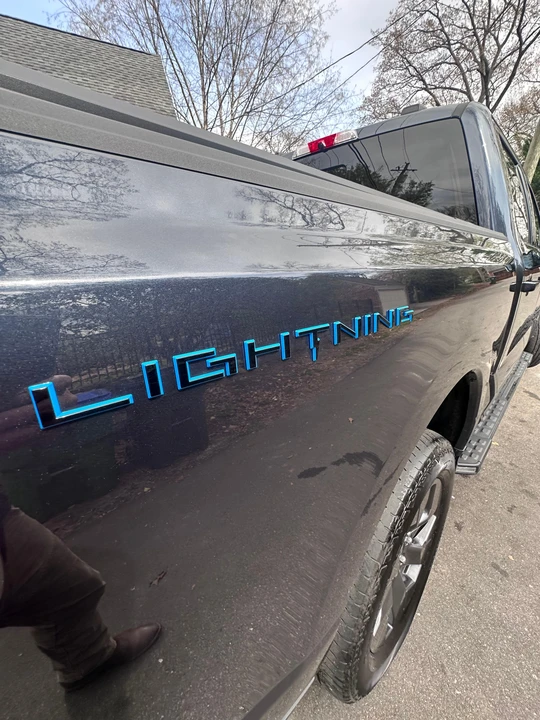 2022 Ford F-150 Lightning 14th Gen - Image 30 of 31