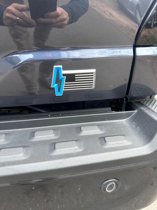 2022 Ford F-150 Lightning 14th Gen - Image 26 of 31