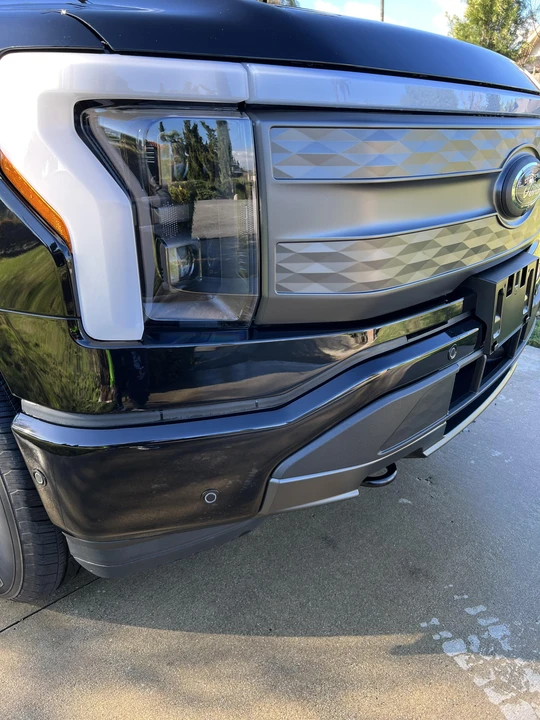 2022 Ford F-150 Lightning 14th Gen - Image 29 of 31