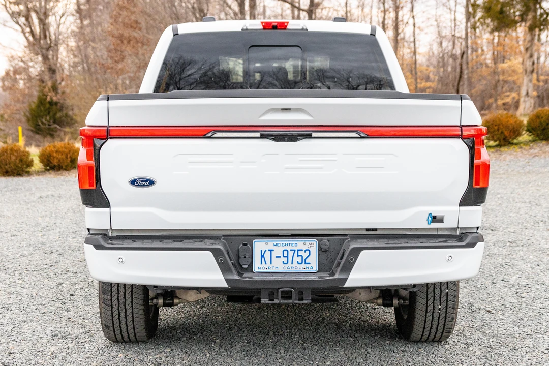 2022 Ford F-150 Lightning 14th Gen - Image 5 of 31