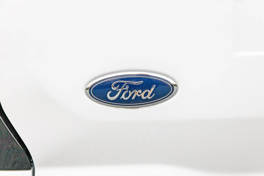 2022 Ford F-150 Lightning 14th Gen - Image 24 of 31