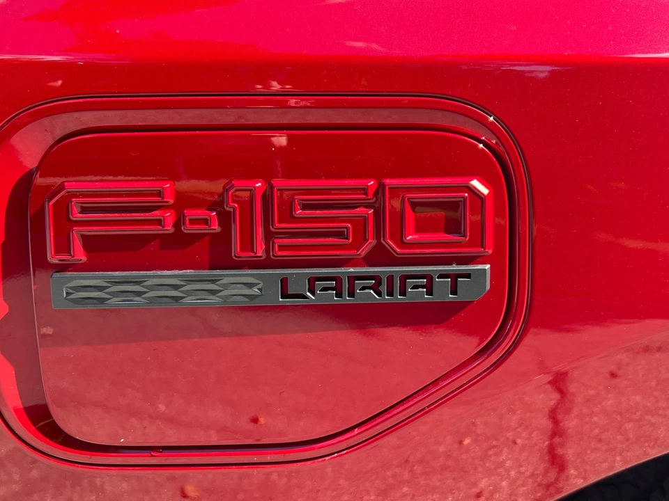 2022 Ford F-150 Lightning 14th Gen - Image 8 of 12