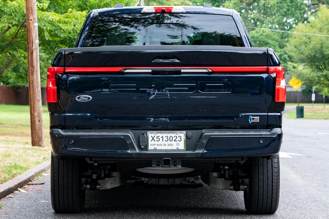 2022 Ford F-150 Lightning 14th Gen - Image 5 of 31