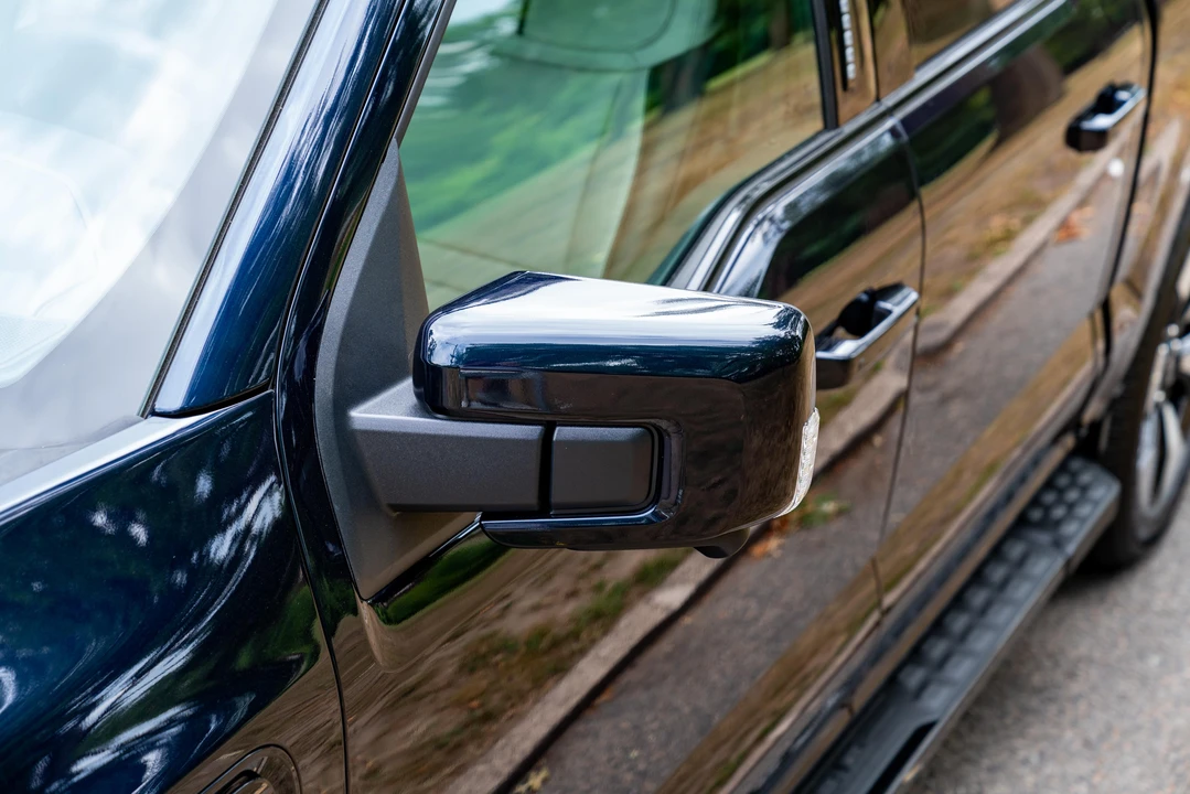 2022 Ford F-150 Lightning 14th Gen - Image 22 of 31