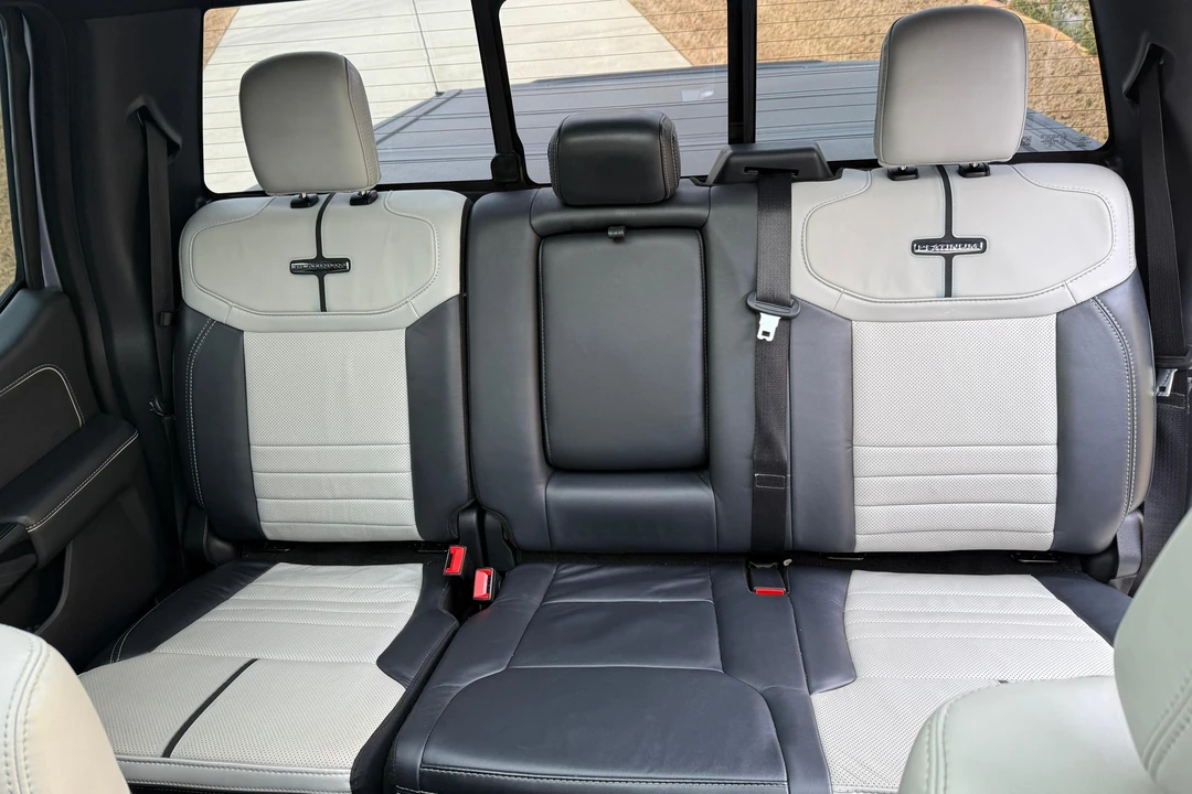 2022 Ford F-150 Lightning 14th Gen - Image 26 of 31