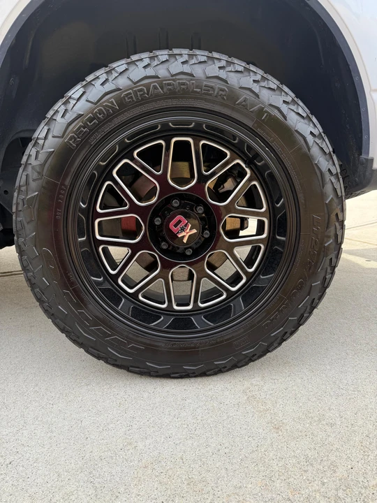 2022 Ford F-150 Lightning 14th Gen - Image 20 of 31