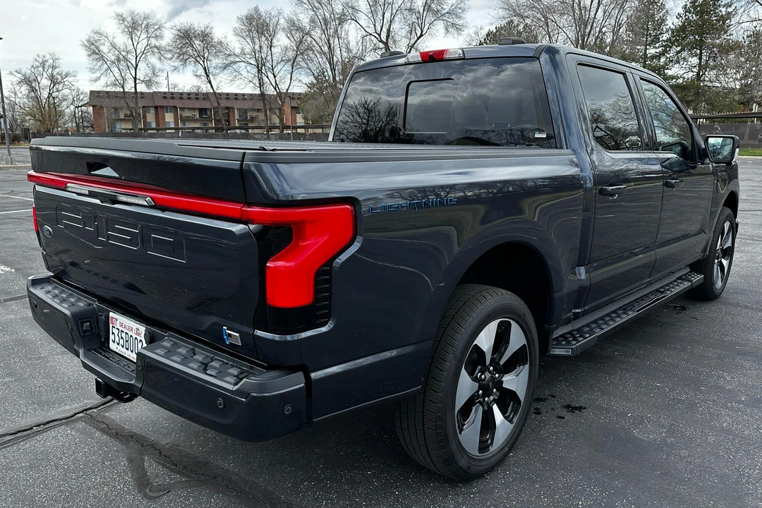 2022 Ford F-150 Lightning 14th Gen - Image 4 of 31