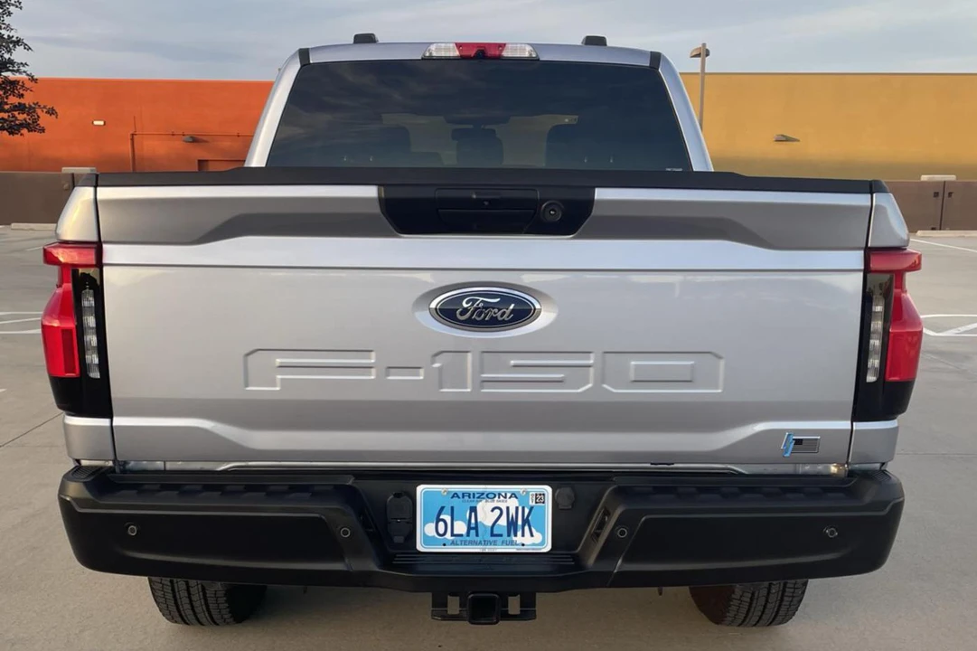 2022 Ford F-150 Lightning 14th Gen - Image 5 of 9
