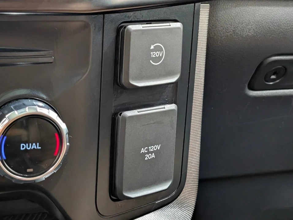 2022 Ford F-150 14th Gen - Image 9 of 31