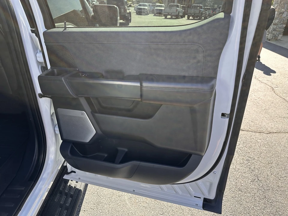 2022 Ford F-150 Raptor 14th Gen - Image 16 of 31