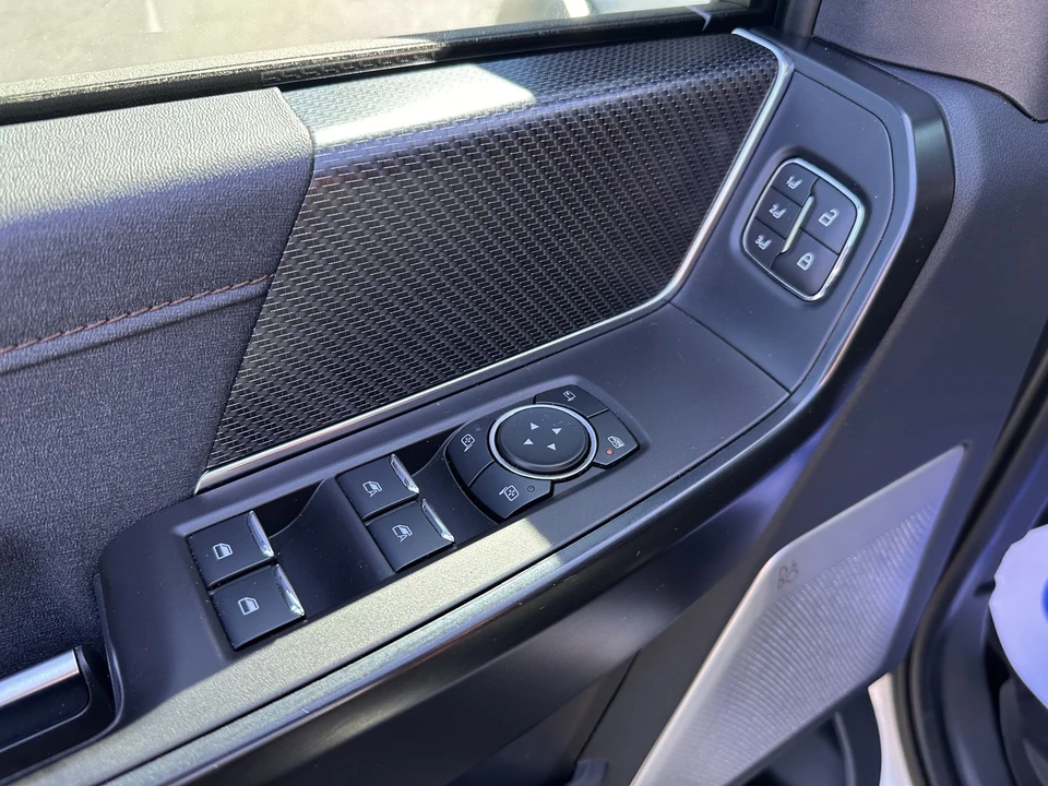 2022 Ford F-150 Raptor 14th Gen - Image 18 of 31