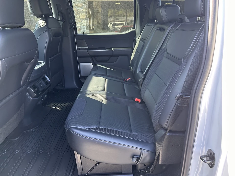 2022 Ford F-150 Raptor 14th Gen - Image 13 of 31