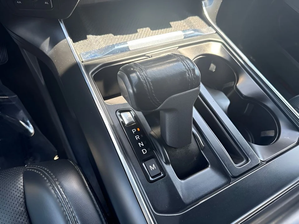 2022 Ford F-150 Raptor 14th Gen - Image 18 of 31