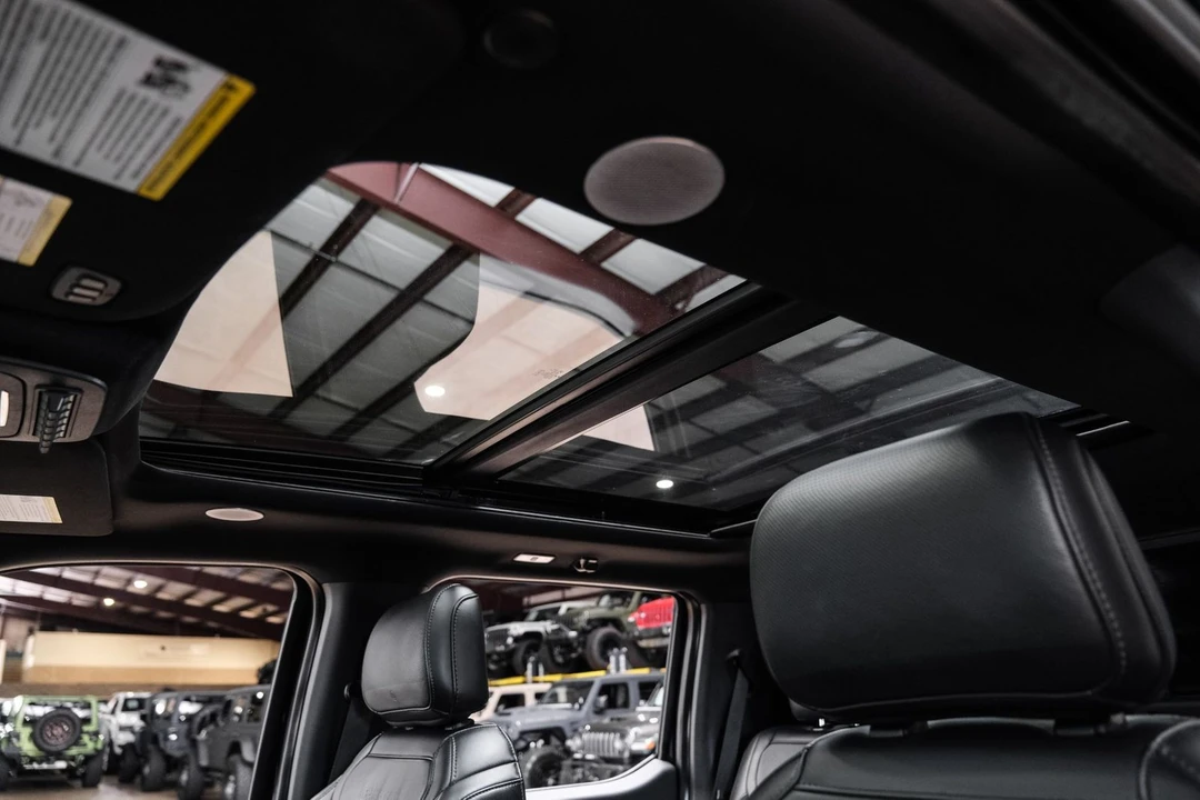 2022 Ford F-150 Raptor 14th Gen - Image 4 of 12