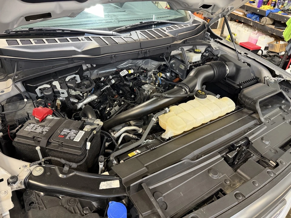 2022 Ford F-150 14th Gen - Image 16 of 17