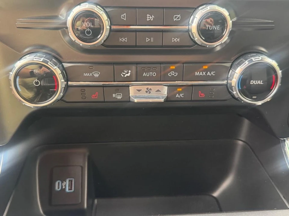 2022 Ford F-150 14th Gen - Image 13 of 27