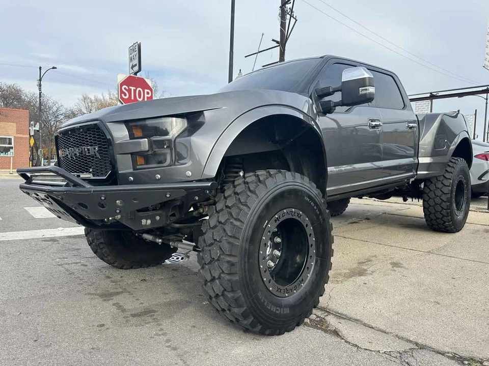 2022 Ford Super Duty 4th Gen - Image 2 of 21