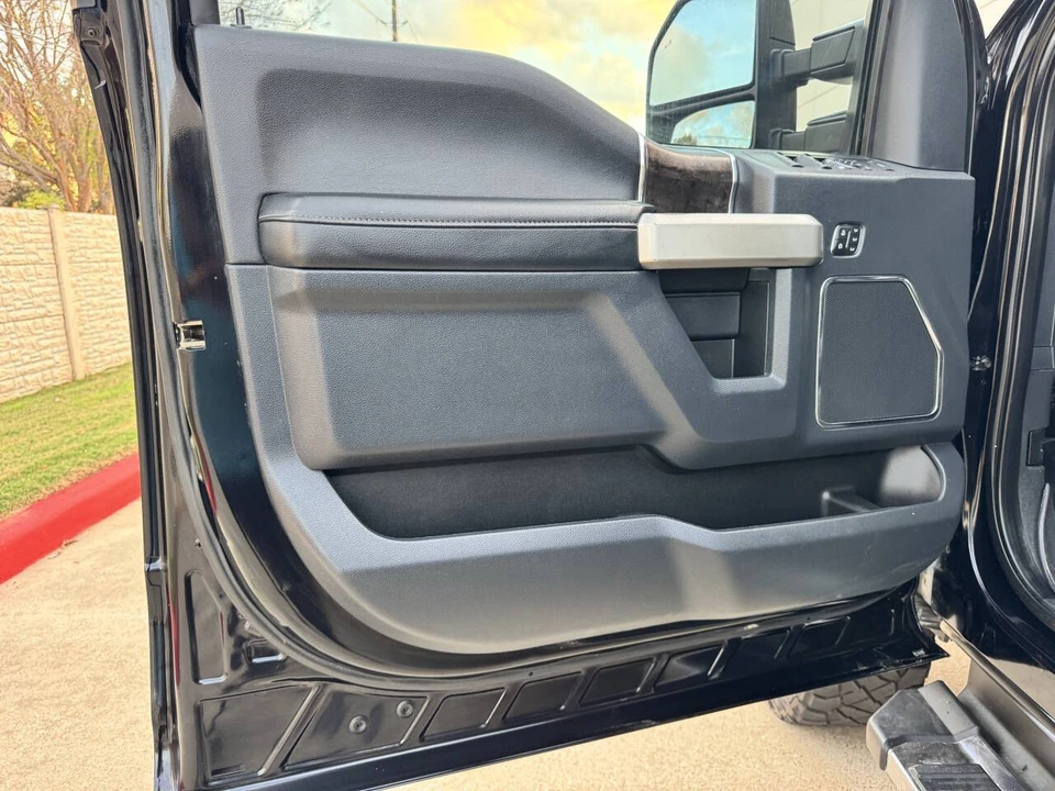 2022 Ford Super Duty 4th Gen - Image 9 of 12
