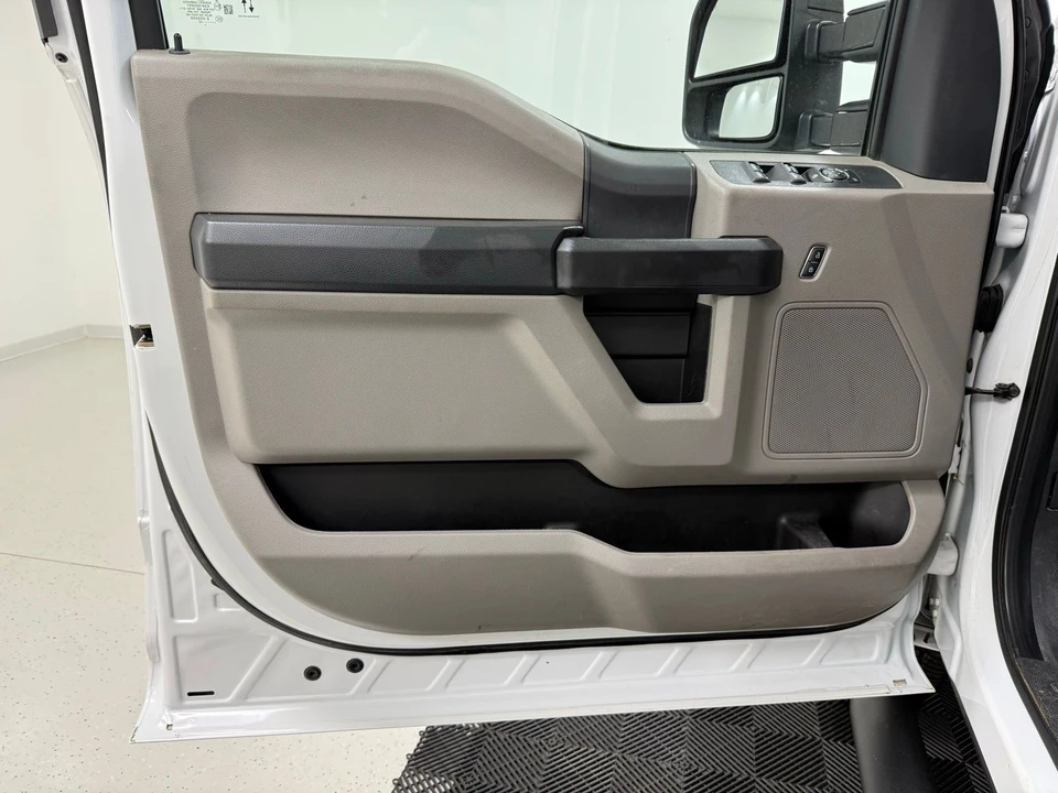 2022 Ford Super Duty 4th Gen - Image 13 of 21