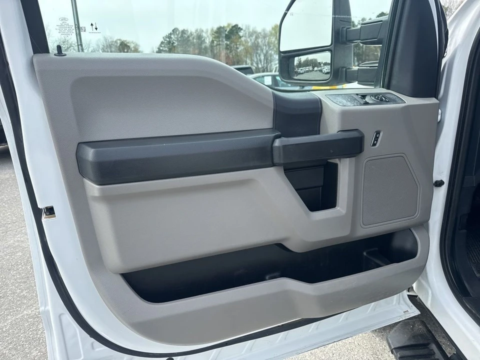 2022 Ford Super Duty 4th Gen - Image 19 of 21