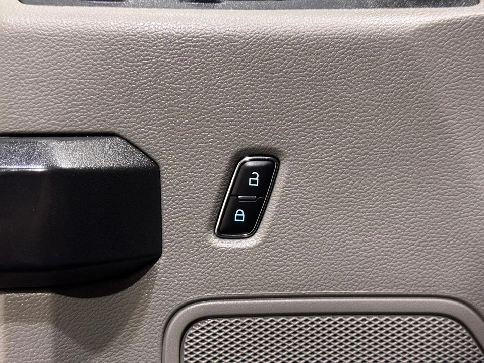2022 Ford Super Duty 4th Gen - Image 27 of 31
