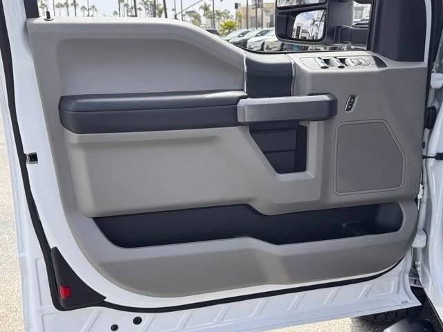 2022 Ford Super Duty 4th Gen - Image 15 of 30