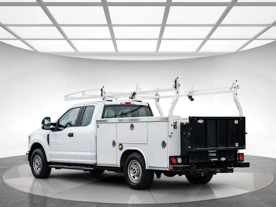 2022 Ford Super Duty 4th Gen - Image 2 of 12