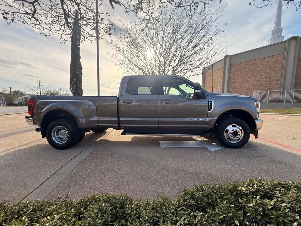 2022 Ford Super Duty 4th Gen - Image 2 of 18
