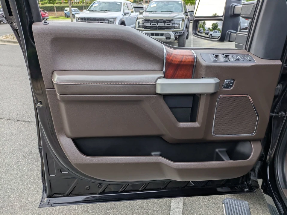 2022 Ford Super Duty 4th Gen - Image 15 of 31