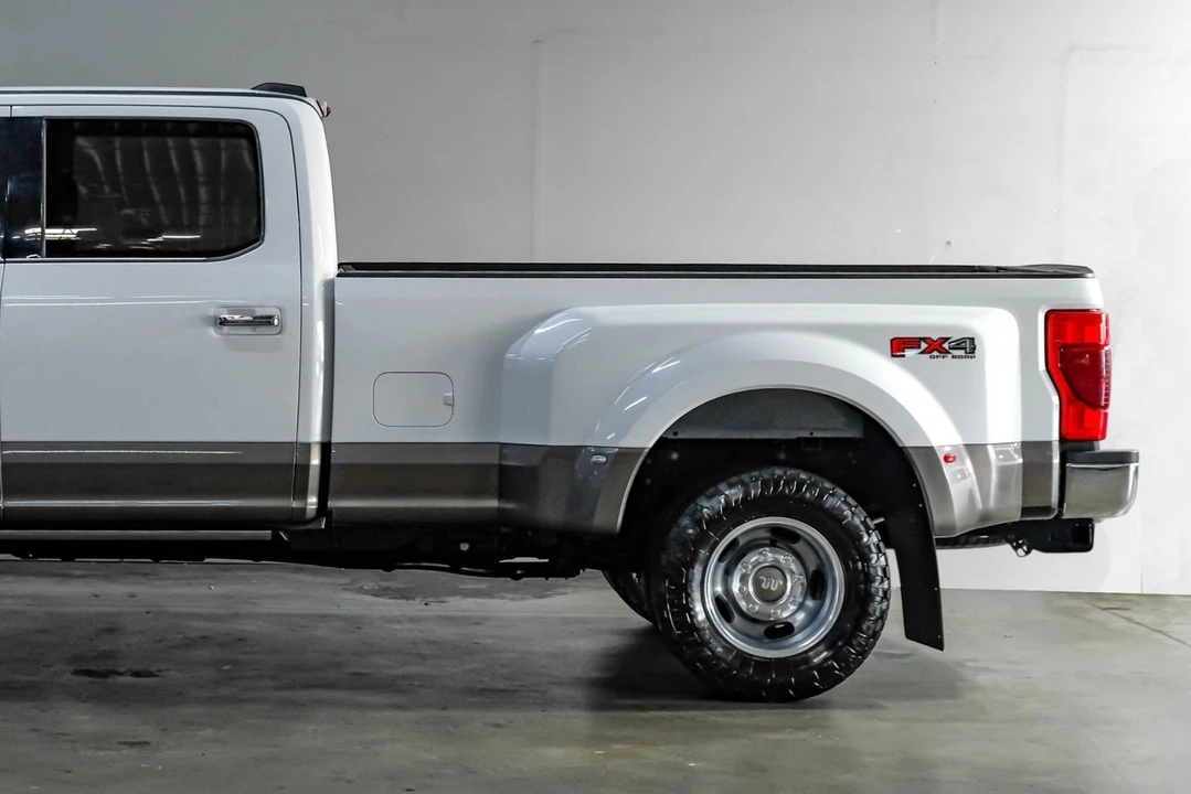 2022 Ford Super Duty 4th Gen - Image 19 of 31
