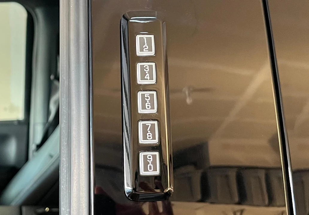 2022 Ford Super Duty 5th Gen - Image 23 of 31