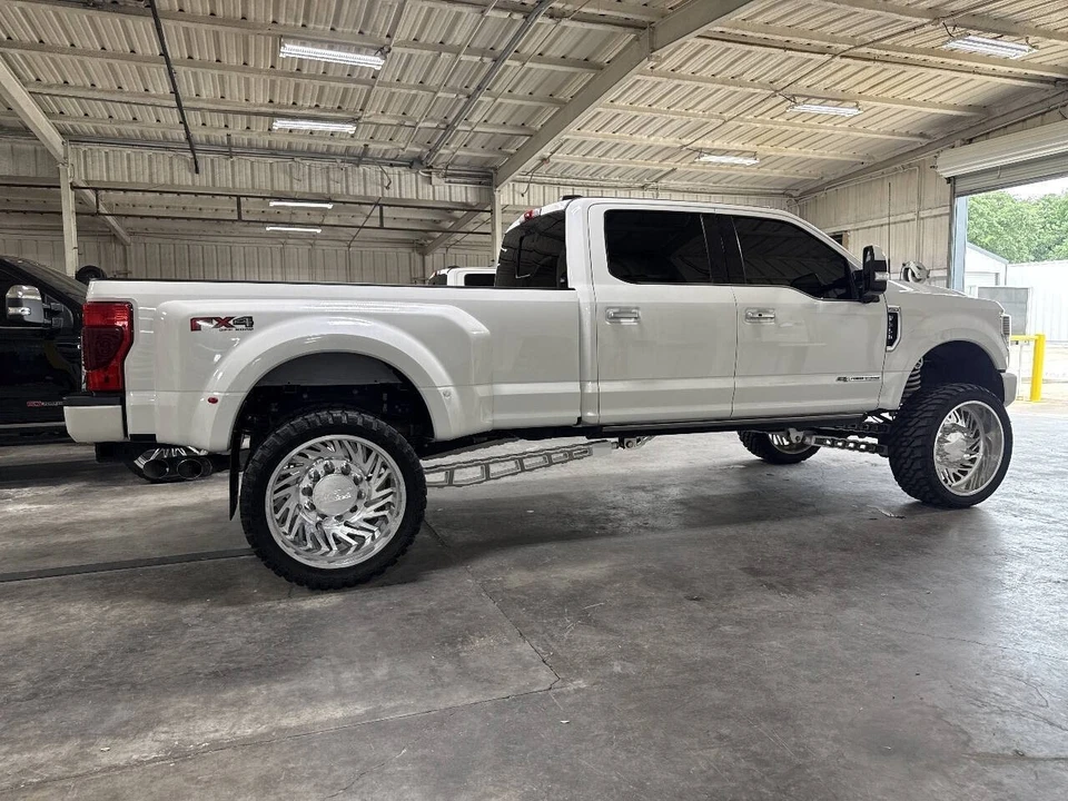 2022 Ford Super Duty 4th Gen - Image 5 of 11