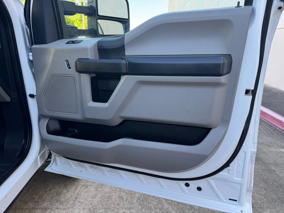 2022 Ford Super Duty 5th Gen - Image 15 of 21