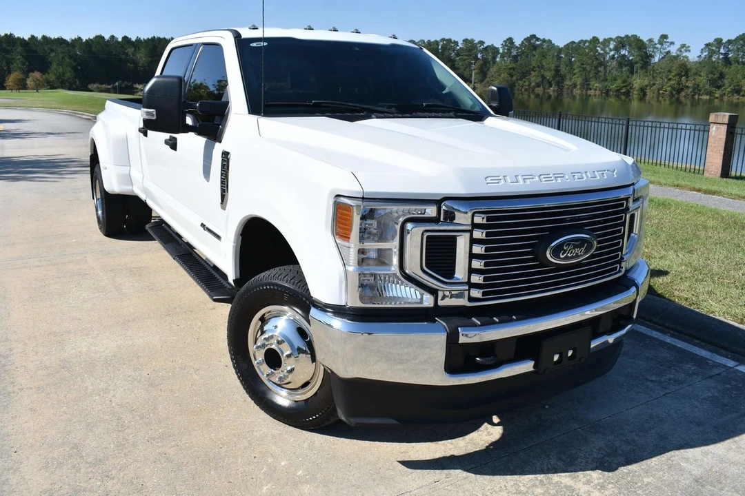 2022 Ford Super Duty 4th Gen - Image 2 of 21