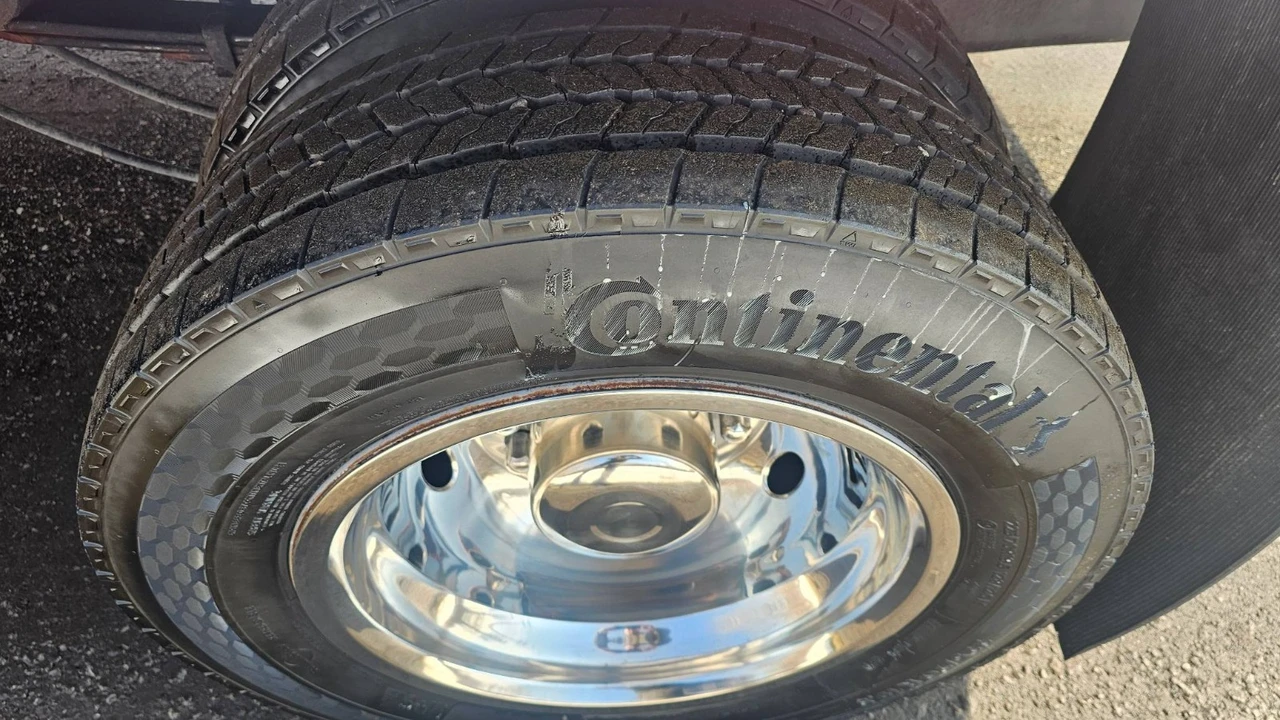 2022 Ford Super Duty 4th Gen - Image 9 of 14