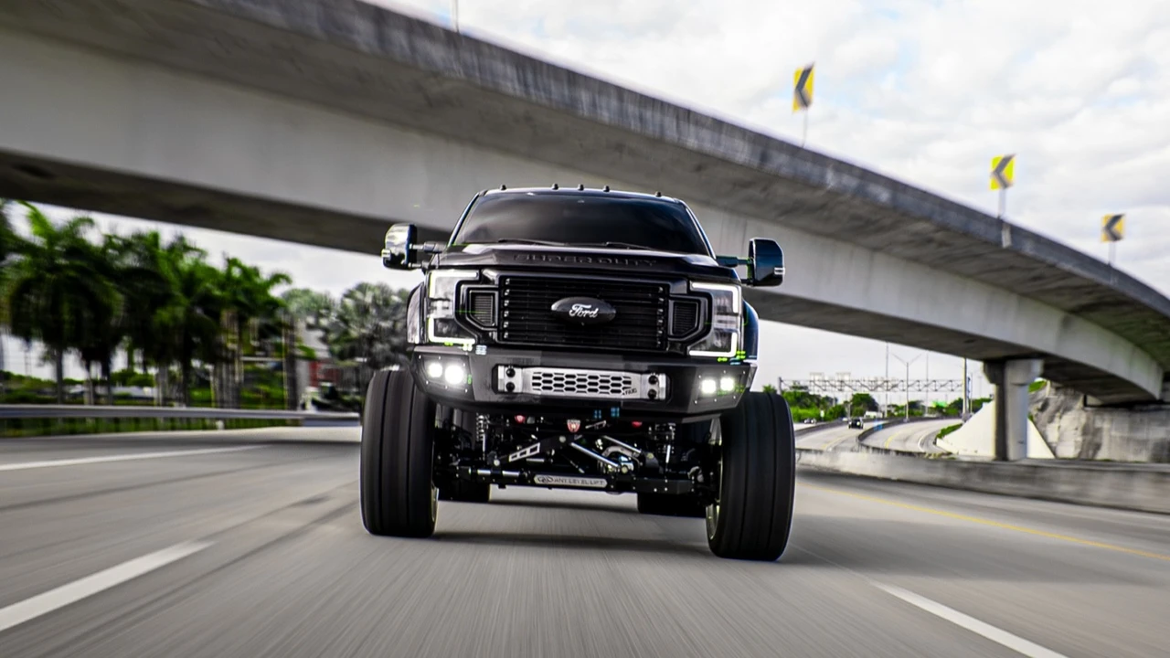 2022 Ford Super Duty 4th Gen - Image 3 of 17