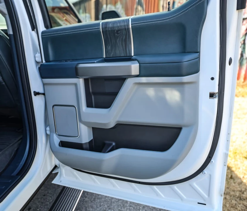 2022 Ford Super Duty 4th Gen - Image 28 of 31