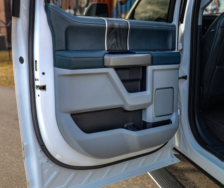 2022 Ford Super Duty 4th Gen - Image 26 of 31