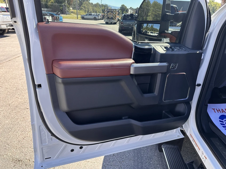 2022 Ford Super Duty 5th Gen - Image 11 of 12