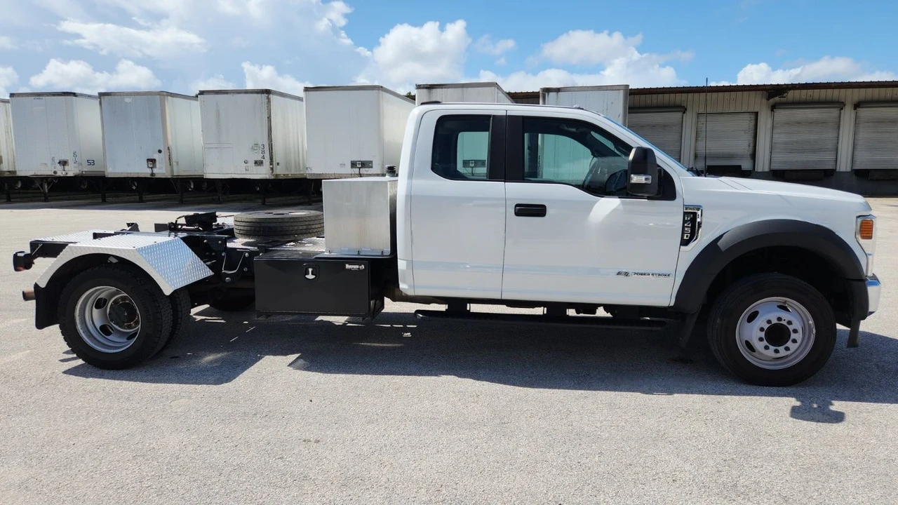2022 Ford Super Duty 4th Gen - Image 2 of 12