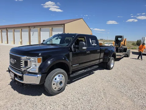 2022 Ford F-450 Super Duty XLT Crew Cab