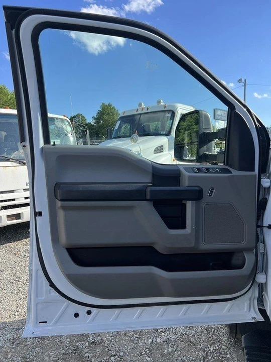 2022 Ford Super Duty 4th Gen - Image 9 of 12