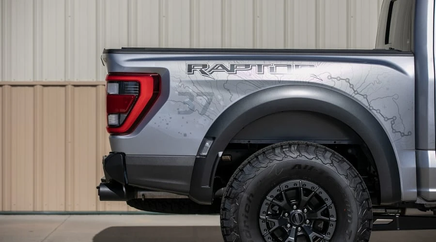 2022 Ford F-150 Raptor 14th Gen - Image 19 of 31