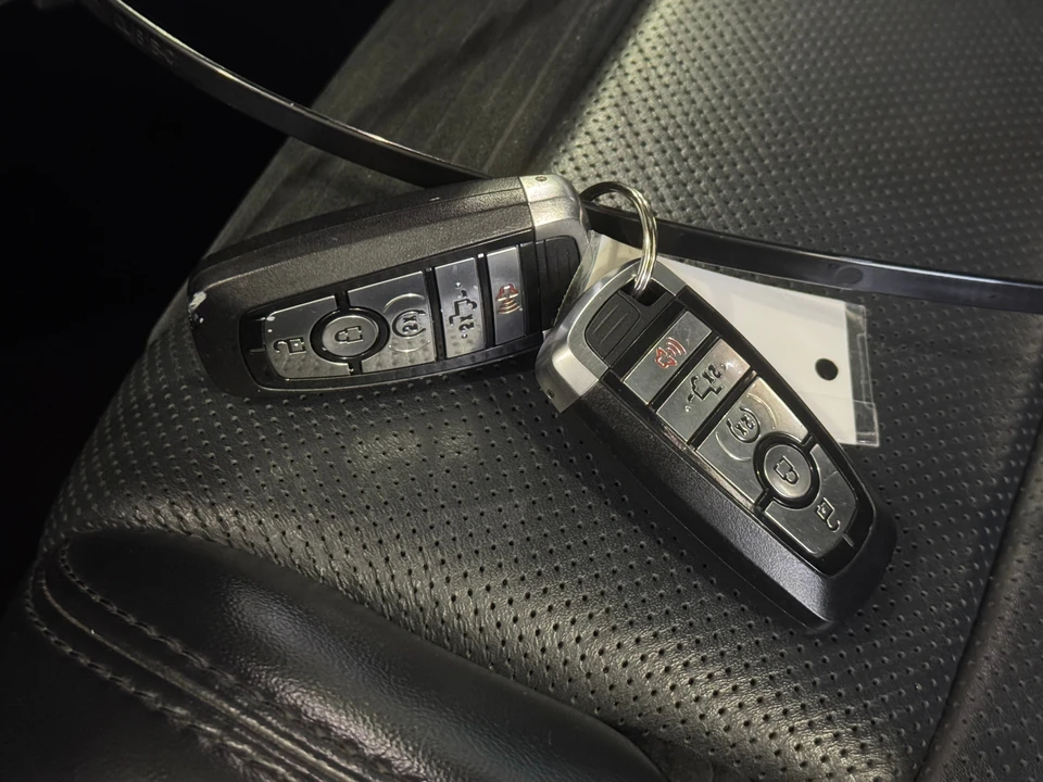 2022 Ford F-150 Raptor 14th Gen - Image 7 of 31