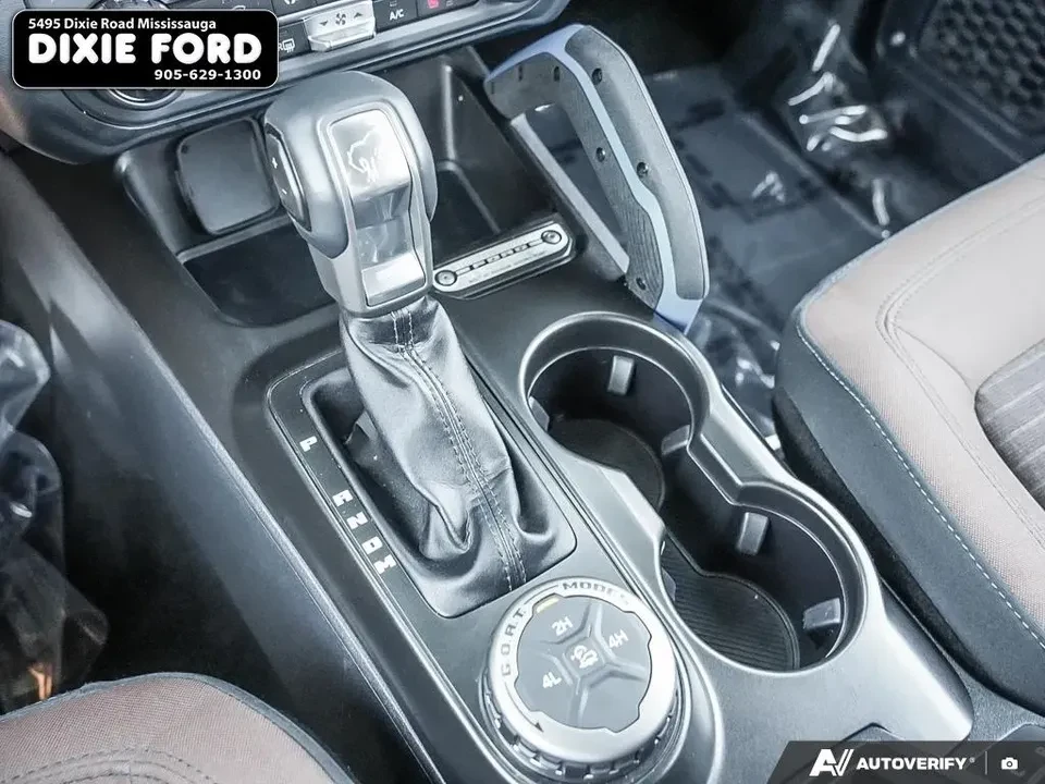 2022 Ford Bronco 6th Gen - Image 9 of 16