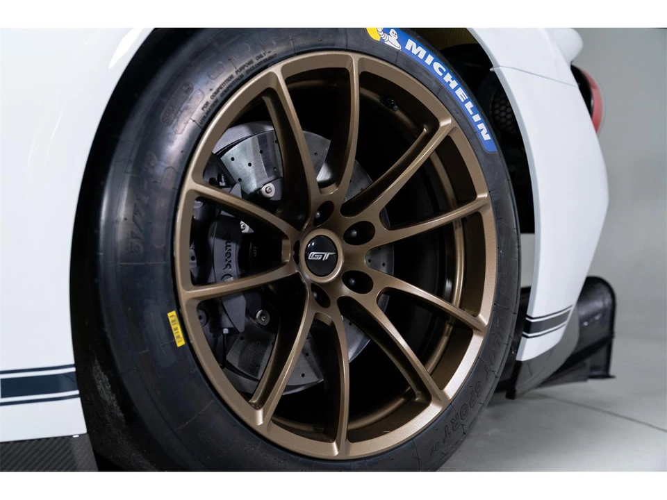 2022 Ford GT 2nd Gen - Image 23 of 31